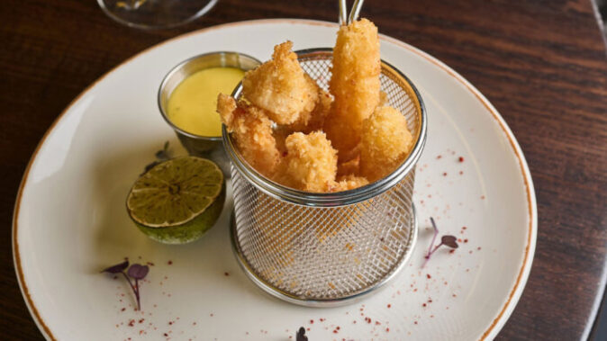 Tiger shrimps with aioli sauce