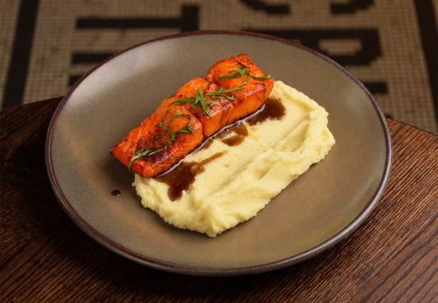 Salmon fillet in citrus marinade