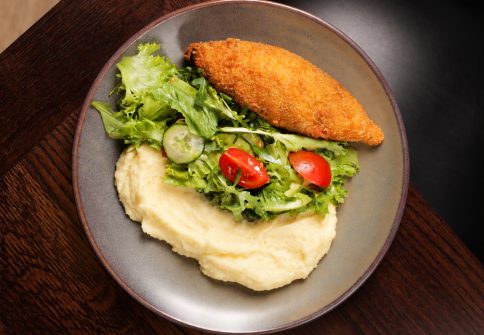 Salmon Mozza Crunch Cutlet