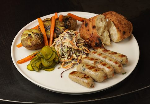 Курячі ковбаски гриль + печені коренеплоди
